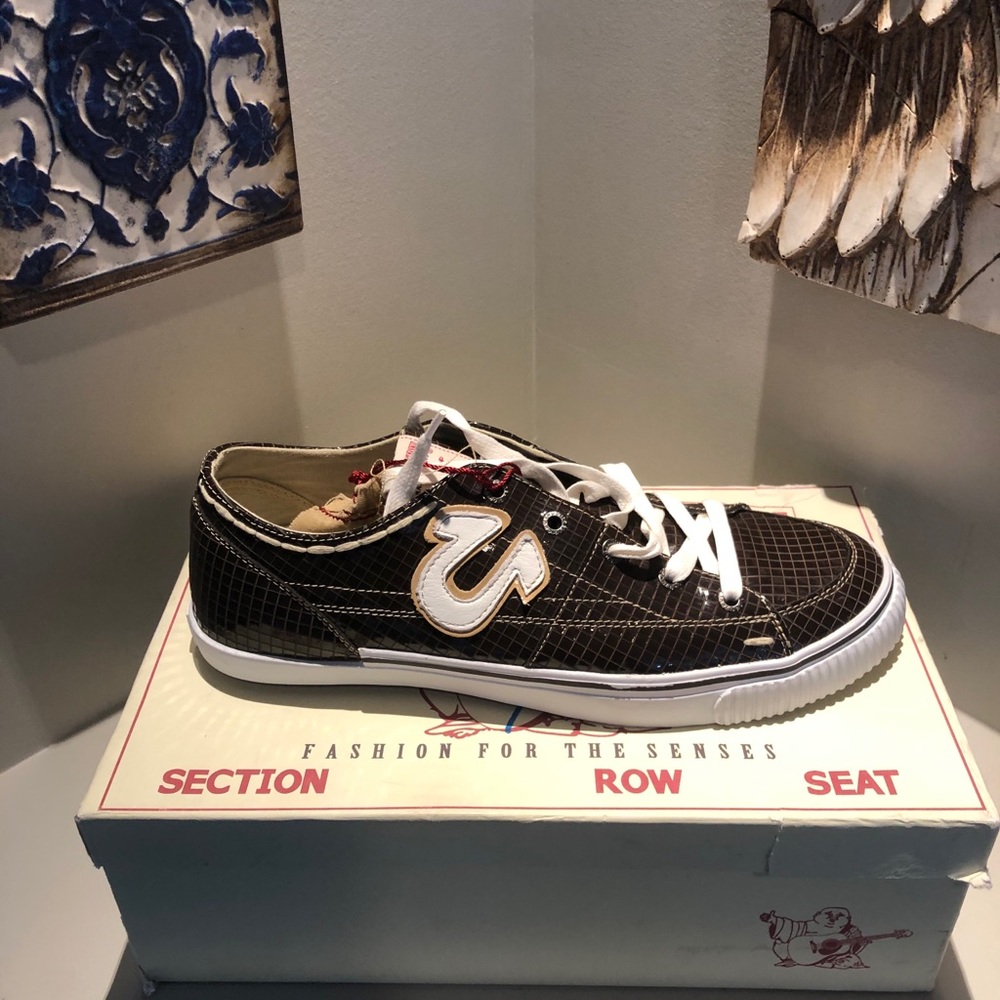 NWT True Religion Hannibal low patent Men’s 12